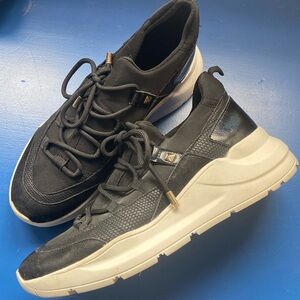 J LO Lopez Monisha Platform Black White gold stud Rainbow accents size 8 38.5